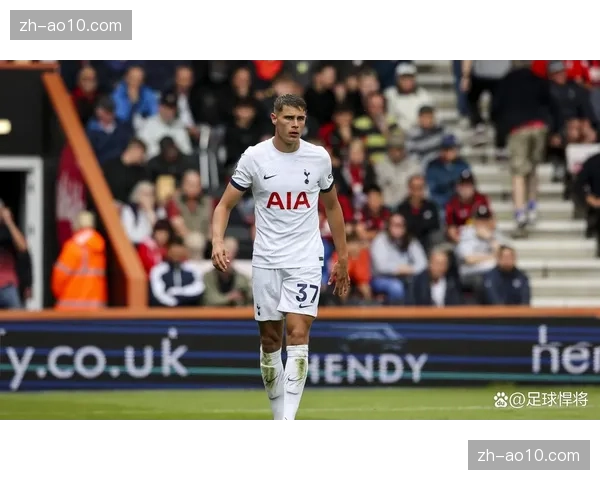 范德芬带伤复出 热刺后防仅存健康中卫负重前行 范德芬带伤复出 热刺后防仅存健康中卫负重前行