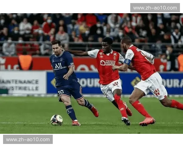 里昂主场险胜特鲁瓦 凭借最后时刻点球全取三分